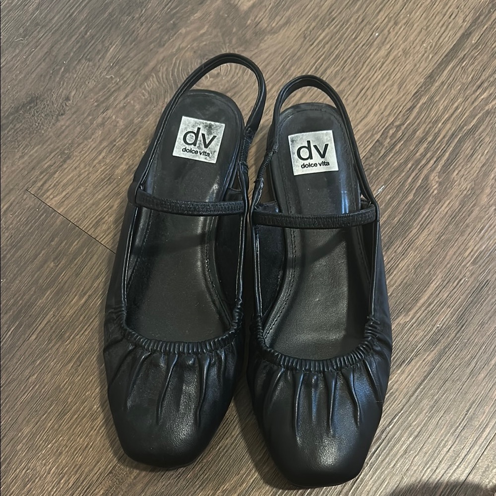 Dolce Vita Elegant Black Flats